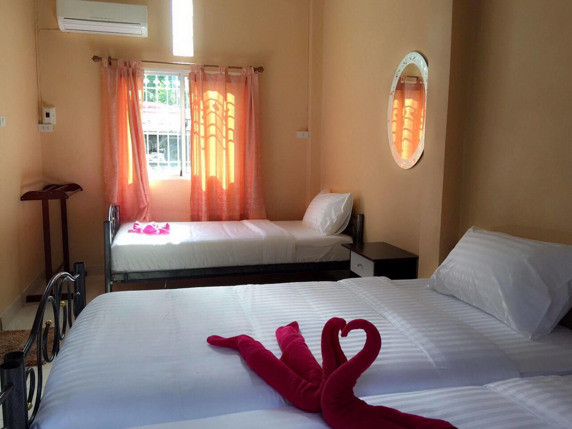 Sarin Guesthouse Koh Tao Exterior photo